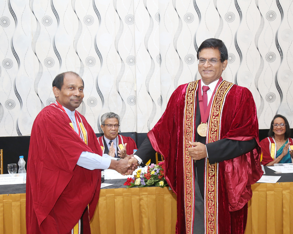 Prof. Ranjith Senaratne, Chairman of the NSF, inducted as the 82nd General President of the SLAAS