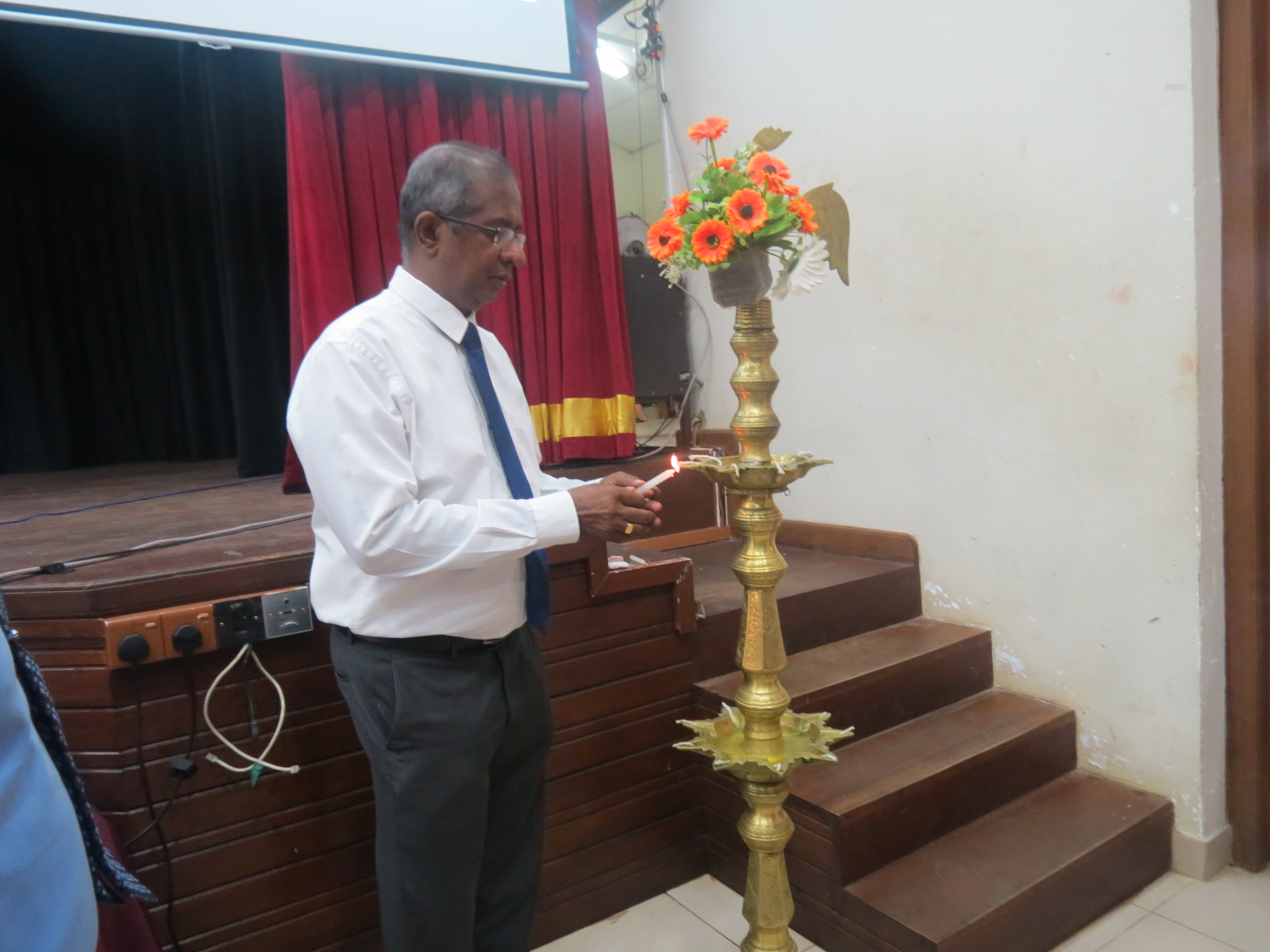 The NSF expands its School Science Society network jointly with the Ministry of Science and Technology